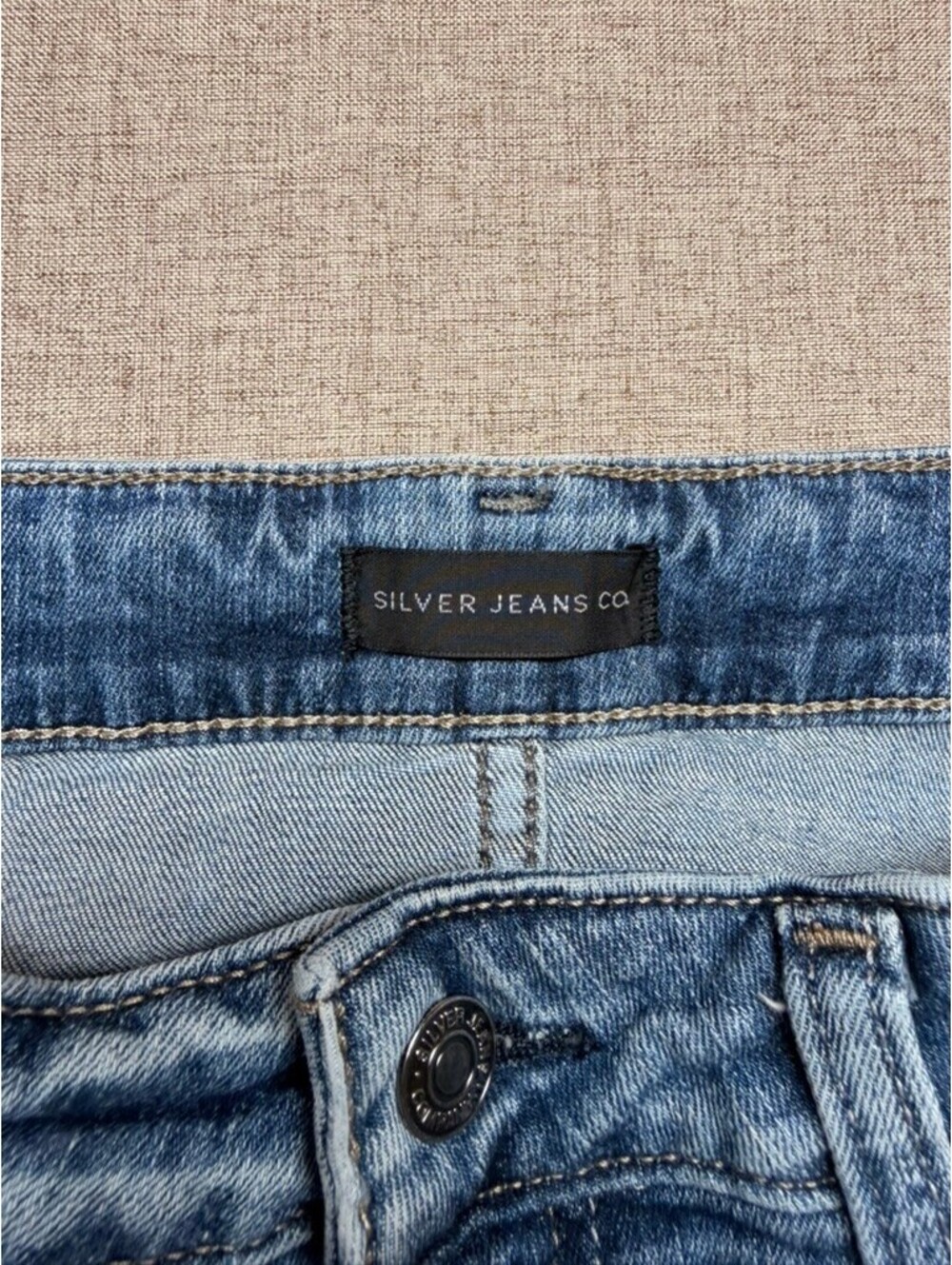 Silver Jeans Boyfriend Jeans Women's 27x29 Medium Wash Mid Rise Relaxed Straight - Picture 2 of 4
